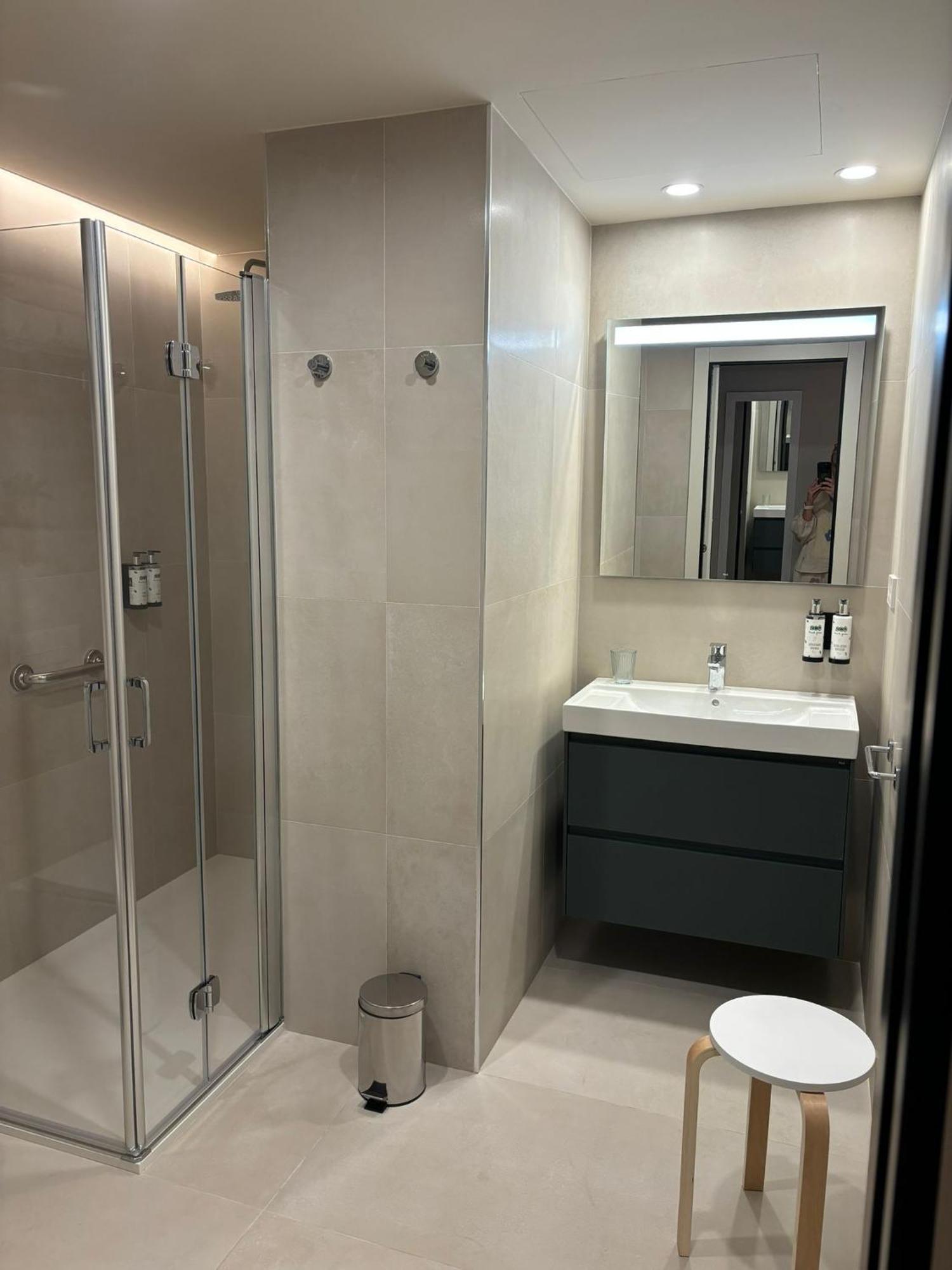 Apartamentos Joaquin Costa Santander Buitenkant foto