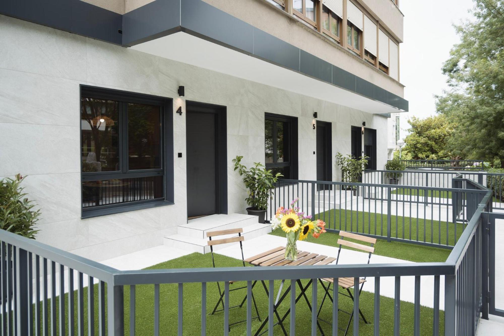 Apartamentos Joaquin Costa Santander Buitenkant foto