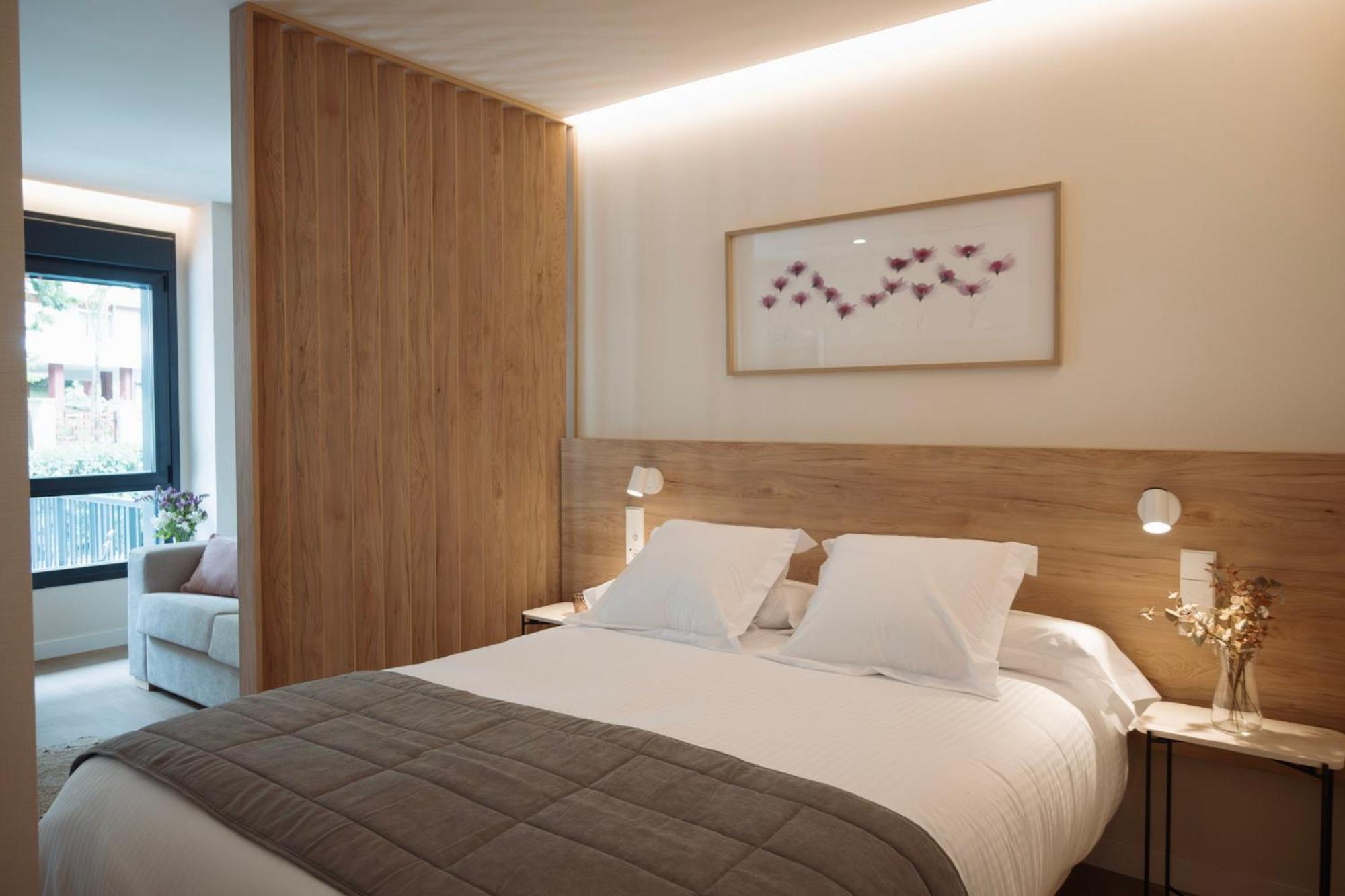 Apartamentos Joaquin Costa Santander Buitenkant foto