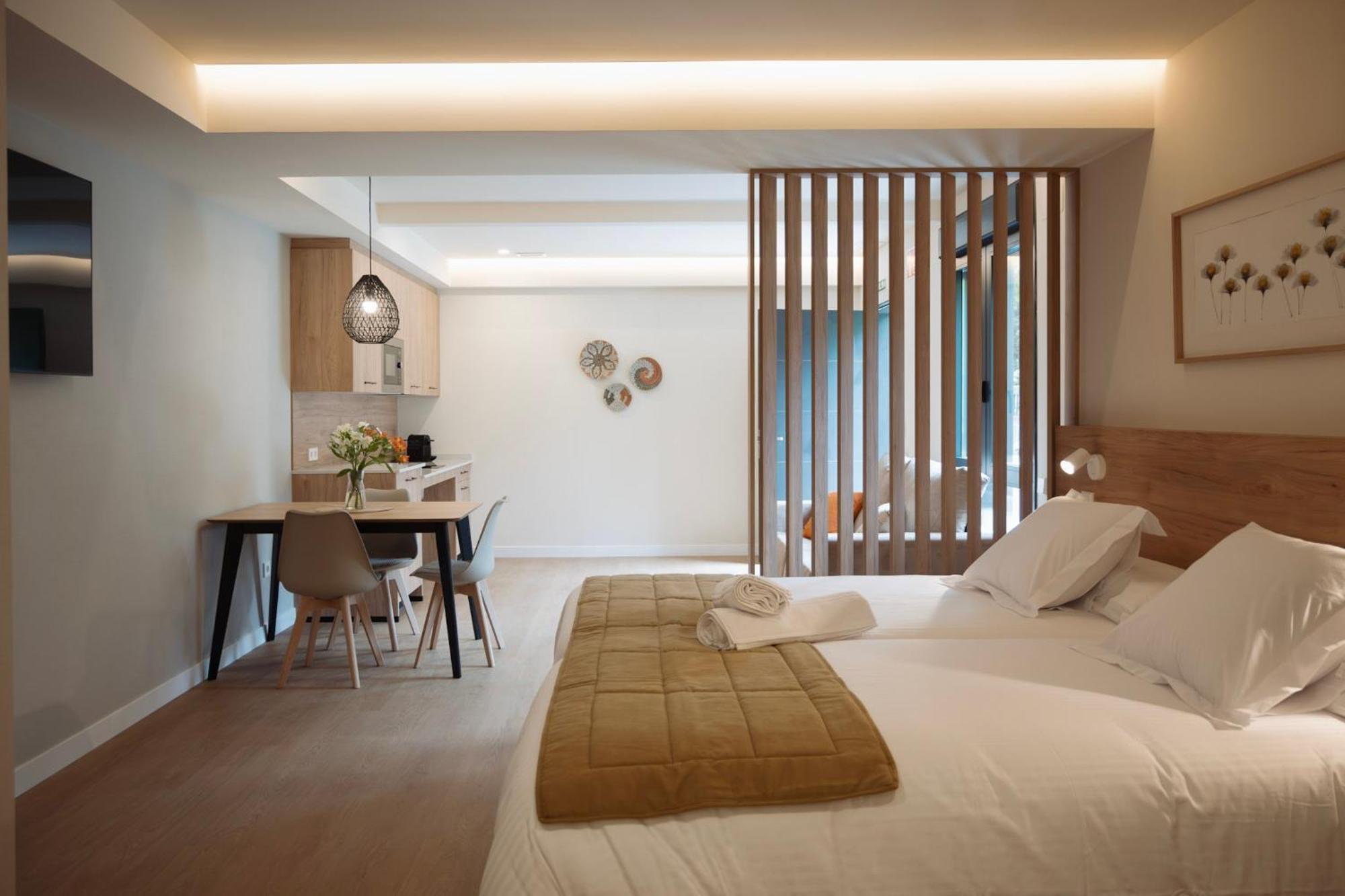 Apartamentos Joaquin Costa Santander Buitenkant foto