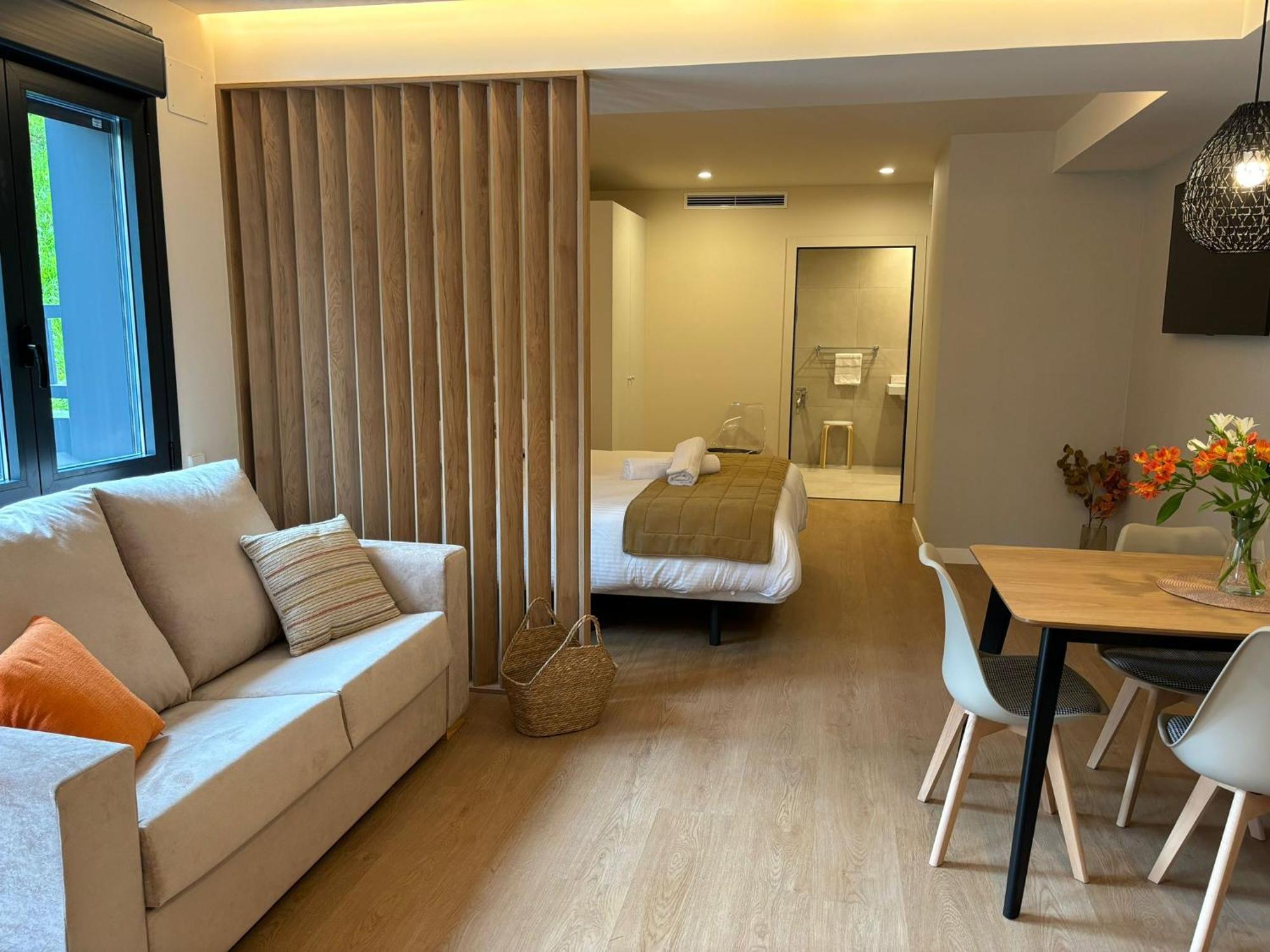 Apartamentos Joaquin Costa Santander Buitenkant foto
