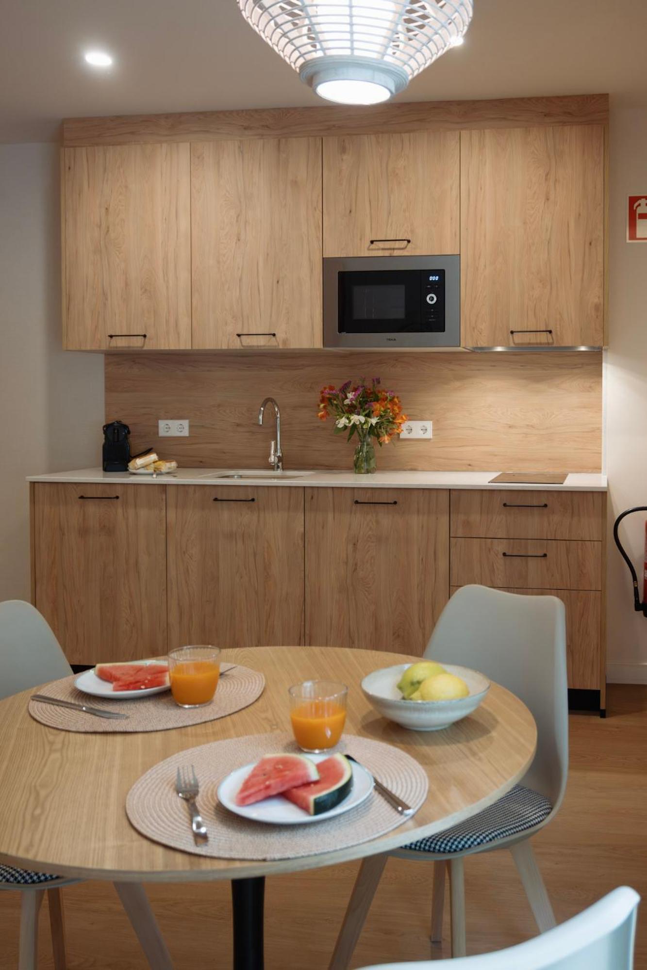 Apartamentos Joaquin Costa Santander Buitenkant foto